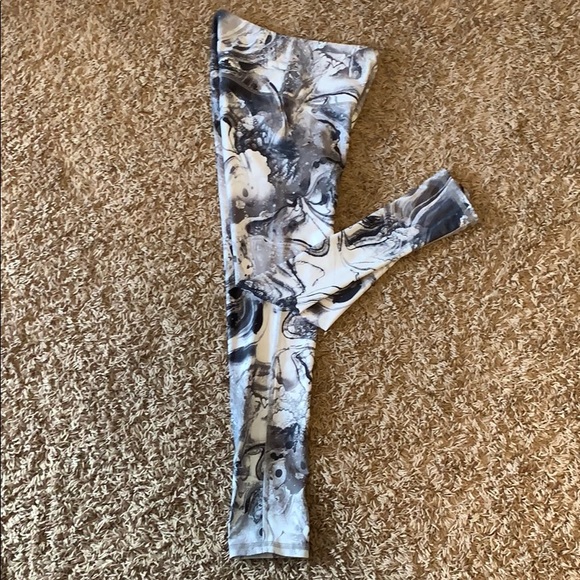 Noli Active marble athletic leggings - Picture 3 of 4